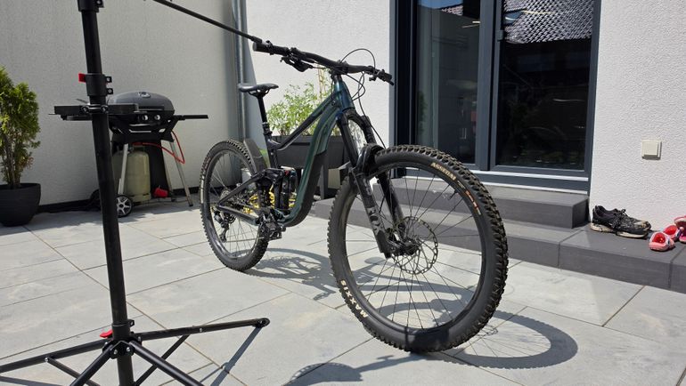 Brugt Giant Reign 1 2023 2023 Mountainbike — billede 3 af 4