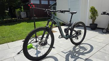 Used Giant Reign 1 2023 2023 Mountainbike, Blue, 29 — image 2 of 4