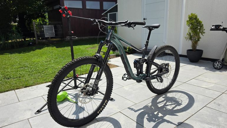 Brugt Giant Reign 1 2023 2023 Mountainbike — billede 2 af 4