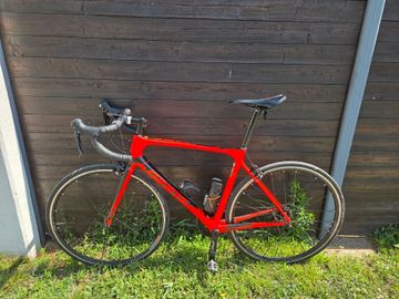 Giant TCR Advanced SL 2-KOM 2017 2017 Road & Gravel usato, Rosso — immagine 2 di 6