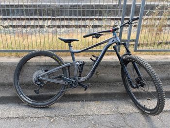 Used Giant Reign 29 2022 2022 MTB