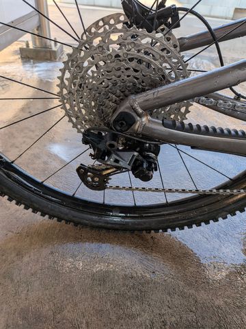 Tweedehands Giant Reign 29 2022 2022 Mountainbike — afbeelding 3 van 9