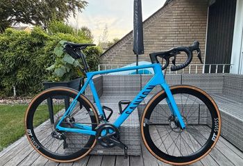 Canyon Ultimate CF SL 8 Disc Aero 2021 2021 Road & Gravel d'occasion