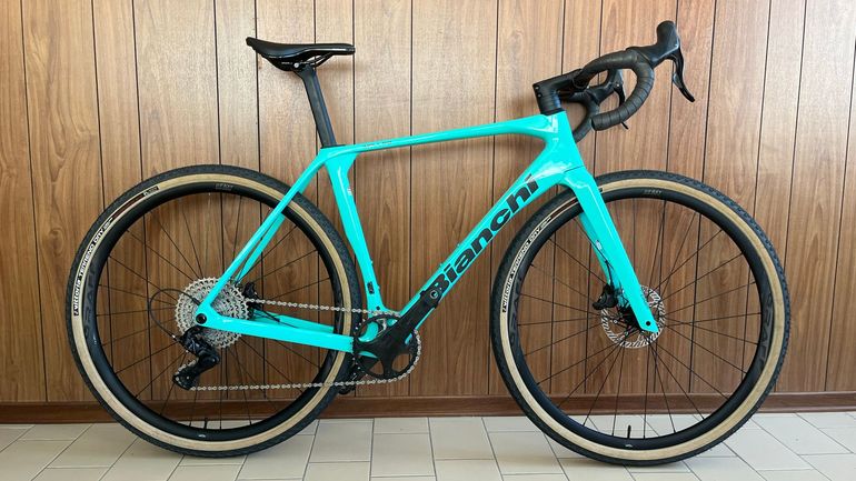 Gebrauchtes Bianchi Impulso COMP 2026 2026 Road & Gravel, Blau — Bild 2 von 7