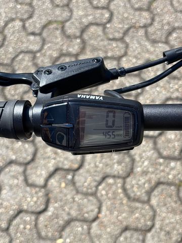 Used Raymon Custom Tektro 2022 Mountainbike, Green — image 8 of 9