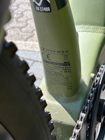 Used Raymon Custom Tektro 2022 Mountainbike, Green — image 5 of 9