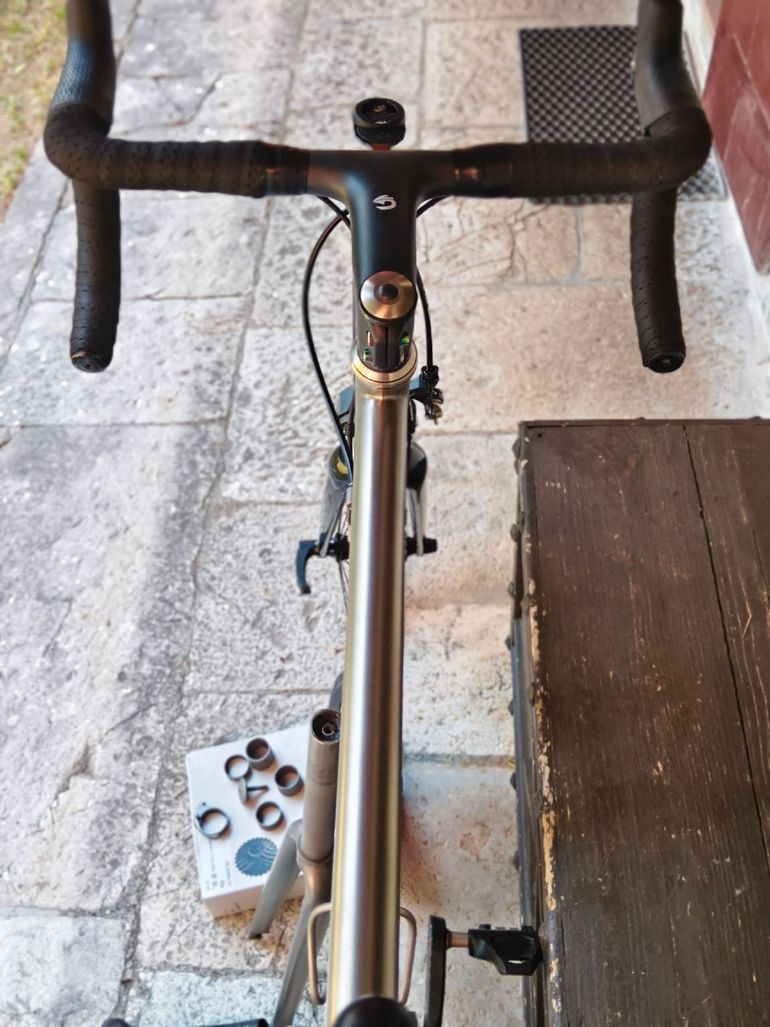 Used Titanio Custom Custom Shimano Ultegra 2018 Road & Gravel, Light Gray — image 6 of 11