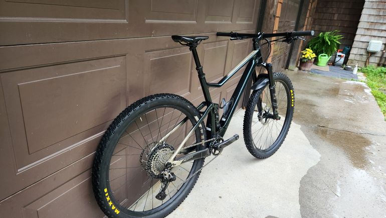 Used Scott Spark 900 2020 2020 Mountainbike, Green, 29 — image 4 of 8