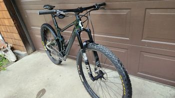 Used Scott Spark 900 2020 2020 Mountainbike, Green, 29 — image 3 of 8