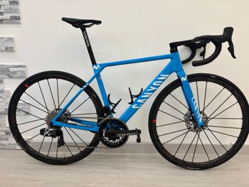 Used Canyon Ultimate SRAM Red eTap AXS 2022 Road & Gravel