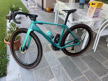 Bianchi Impulso RC GRX 825 DI2 2025 2025 Road & Gravel de segunda mano