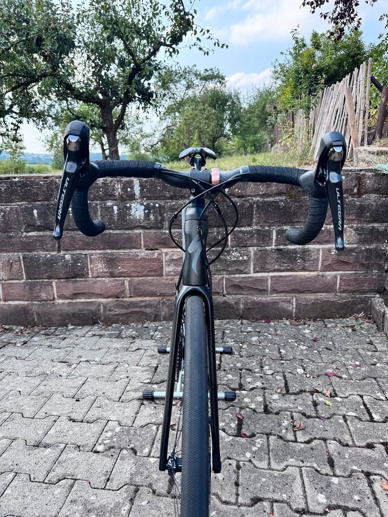 Used Specialized Roubaix Comp 2020 2020 Road & Gravel, Black — image 3 of 11