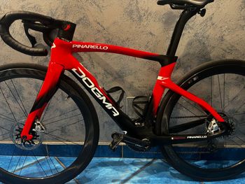 Używany Pinarello DOGMA F SRAM RED ETAP AXS 2025 Frameset 2025 Road & Gravel