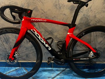 Pinarello DOGMA F SRAM RED ETAP AXS 2025 Frameset 2025 Road & Gravel usato
