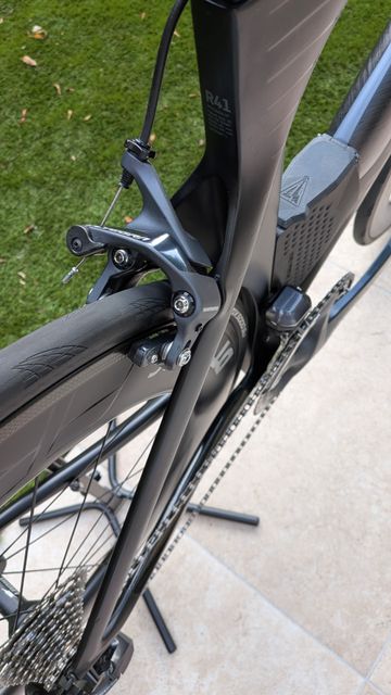 Gebrauchtes Canyon Speedmax CF 8.0 Di2 2020 2020 Road & Gravel, Schwarz — Bild 7 von 7