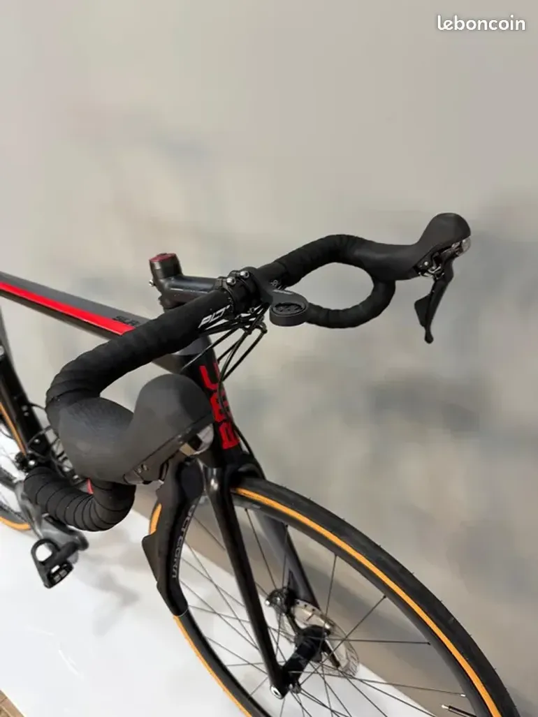 Brugt BMC Teammachine SLR02 DISC TWO 2018 2018 Road & Gravel — billede 9 af 14
