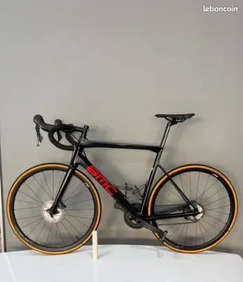 Brugt BMC Teammachine SLR02 DISC TWO 2018 2018 Road & Gravel — billede 2 af 14