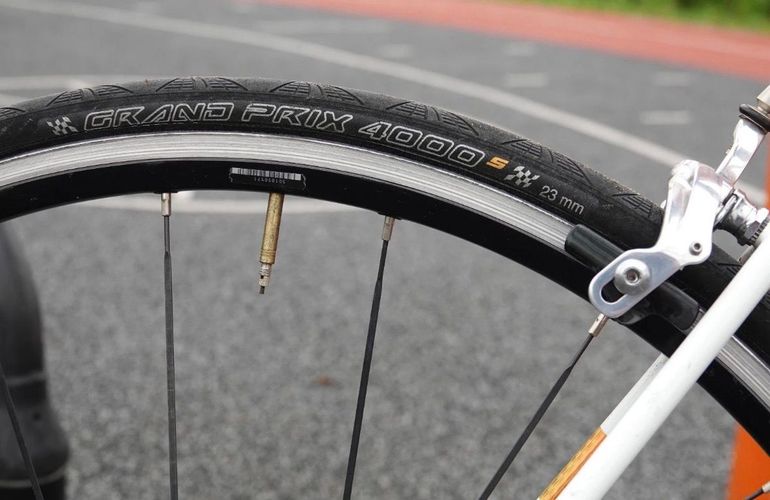 Used Canyon Ultimate Campagnolo Athena 2010 Road & Gravel, White — image 6 of 9
