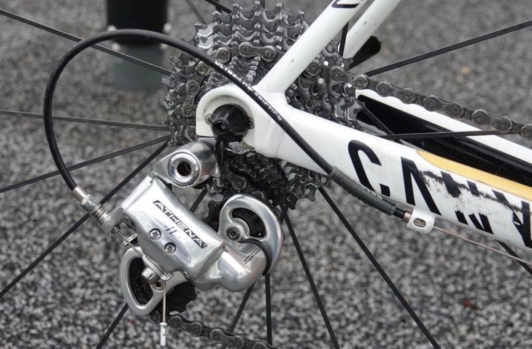 Used Canyon Ultimate Campagnolo Athena 2010 Road & Gravel, White — image 3 of 9