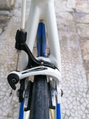 Used Bianchi Nirone Shimano Sora 2013 Road & Gravel, White — image 8 of 15