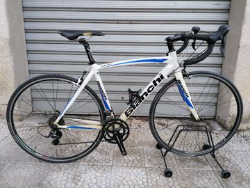 Bianchi Nirone Shimano Sora 2013 Road & Gravel usato