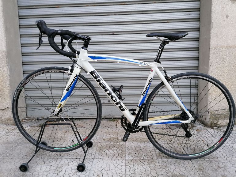 Gebrauchtes Bianchi Nirone Shimano Sora 2013 Road & Gravel, Weiß — Bild 2 von 15