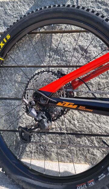 Gebrauchtes KTM PROWLER GLORIOUS 2021 2021 Mountainbike, Schwarz, 29 — Bild 5 von 9