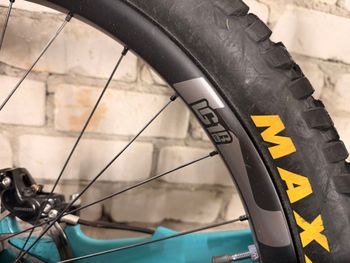 Brugt YT Industries Tues CORE 4 27 2023 2023 Mountainbike — billede 7 af 10