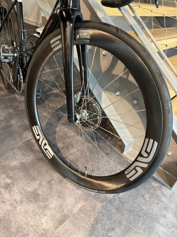 Brugt Enve Melee PRO RED 2025 2025 Road & Gravel — billede 5 af 5