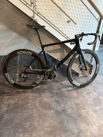 Tweedehands Enve Melee PRO RED 2025 2025 Road & Gravel