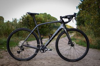 Trek Domane SL 5 2022 2022 Road & Gravel d'occasion
