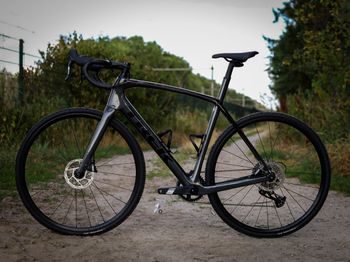 Gebrauchtes Trek Domane SL 5 2022 2022 Road & Gravel, Schwarz — Bild 2 von 6