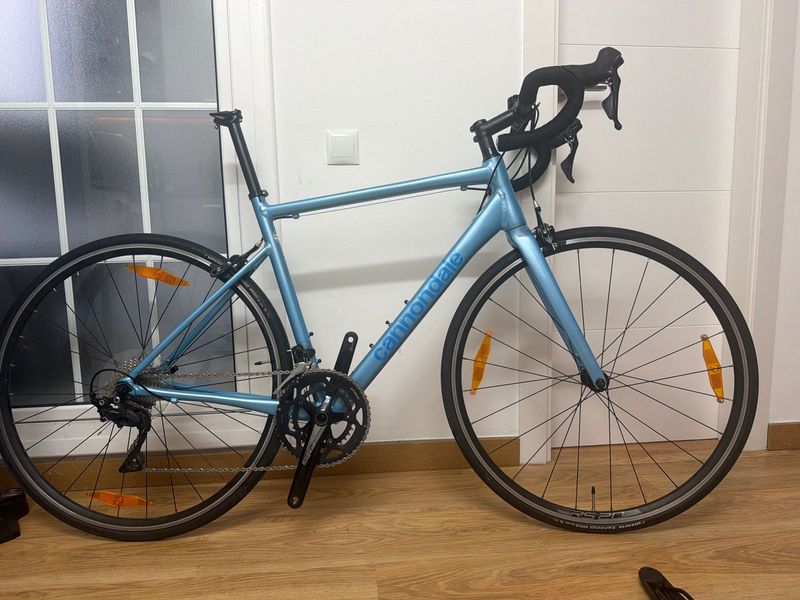 Käytetty Cannondale CAAD Optimo 1 2025 2025 Road & Gravel