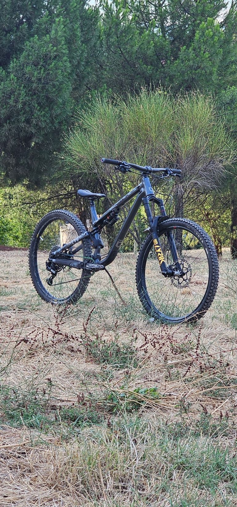 Brugt Commencal META AM 29 ESSENTIAL 2021 2021 Mountainbike — billede 2 af 3