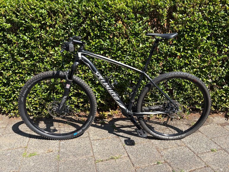 Używany Specialized Stumpjumper Comp 29 2015 2015 Mountainbike — zdjęcie 4 z 9