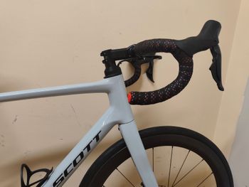 Używany Scott Addict 50 2025 2025 Road & Gravel — zdjęcie 4 z 16