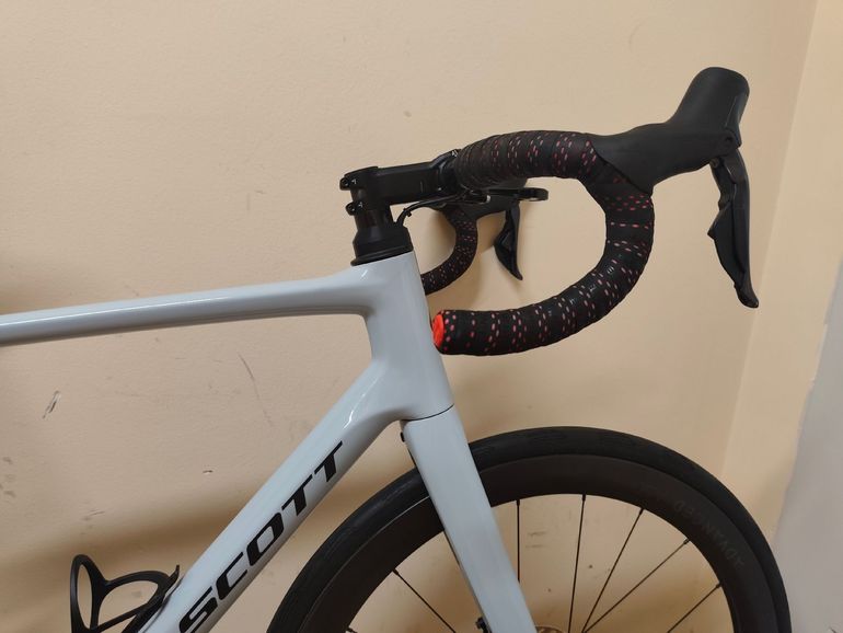 Używany Scott Addict 50 2025 2025 Road & Gravel — zdjęcie 4 z 16