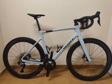 Scott Addict 50 2025 2025 Road & Gravel d'occasion — image 14 sur 16