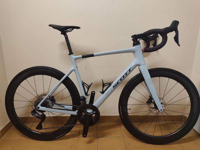Używany Scott Addict 50 2025 2025 Road & Gravel — zdjęcie 14 z 16