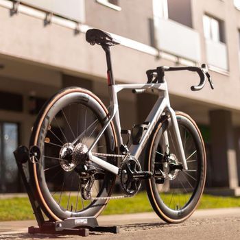 Used BMC Roadmachine 01 FOUR 2024 2024 Road & Gravel