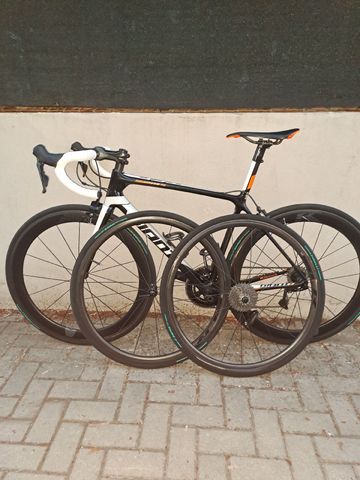 Giant TCR Advanced SL 1 2017 2017 Road & Gravel usato, Bianco — immagine 5 di 7