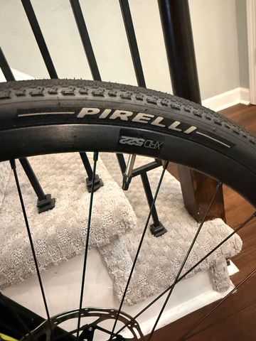 Used BMC Roadmachine 01 AMP ONE 2024 2024 Road & Gravel, Green — image 6 of 8