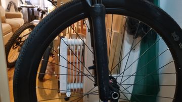 Used Commencal ABSOLUT 2023 2023 Mountainbike, Light Gray, 26 — image 13 of 25