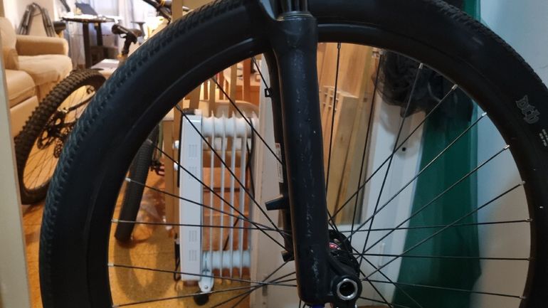 Used Commencal ABSOLUT 2023 2023 Mountainbike, Light Gray, 26 — image 13 of 20