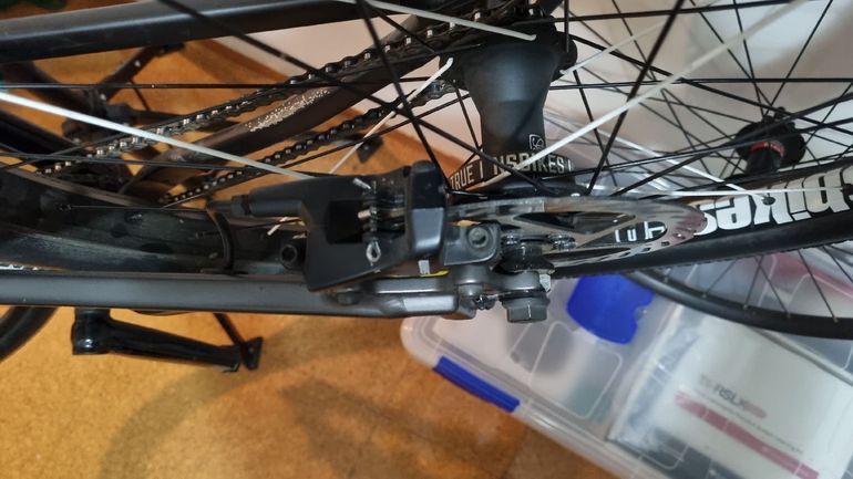 Used Commencal ABSOLUT 2023 2023 Mountainbike, Light Gray, 26 — image 17 of 20
