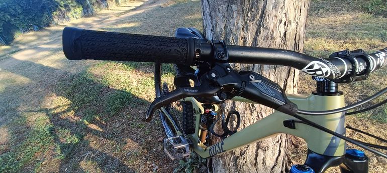 Used Rose ROOT MILLER 3 2022 2022 Mountainbike, Green, 29 — image 12 of 17