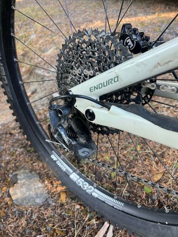 Brugt Specialized Enduro Elite 2020 2020 Mountainbike — billede 2 af 20