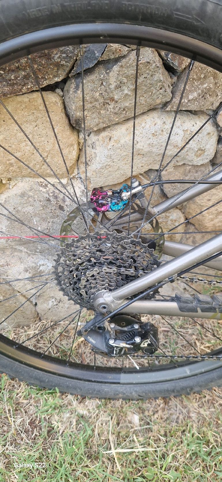 Used Nb Custom Shimano Deore XT 2022 Mountainbike, Light Gray — image 3 of 6