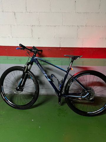 Used BH EXPERT 5.0 2025 2025 Mountainbike, Black — image 2 of 6