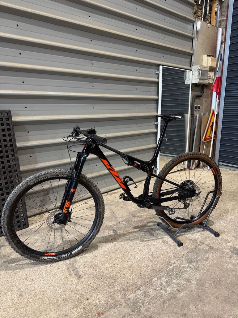 Tweedehands KTM Scarp Shimano XTR 2023 Mountainbike — afbeelding 2 van 3